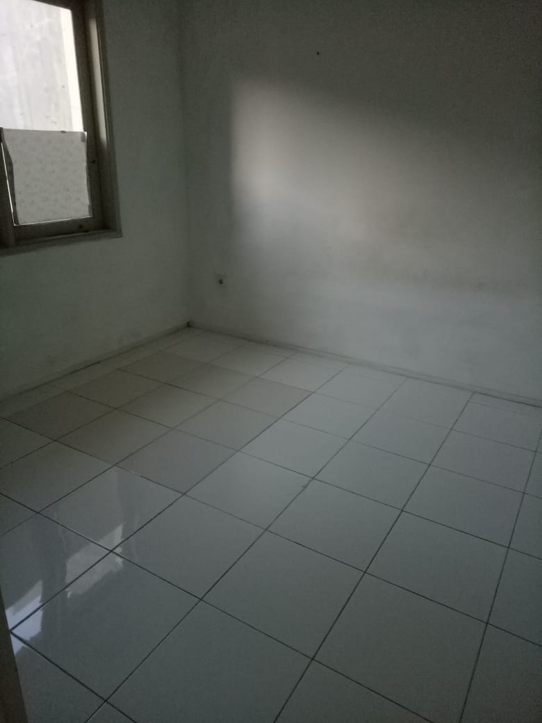 Ifj. Rumah di Cluster Roseville Blok J No. 8
